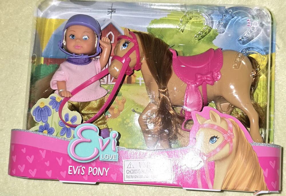 Simba Toys Evi Love Evi's Pony Playset Doll and Horse NIB